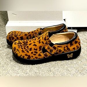 Alegria Leopard Print Mules